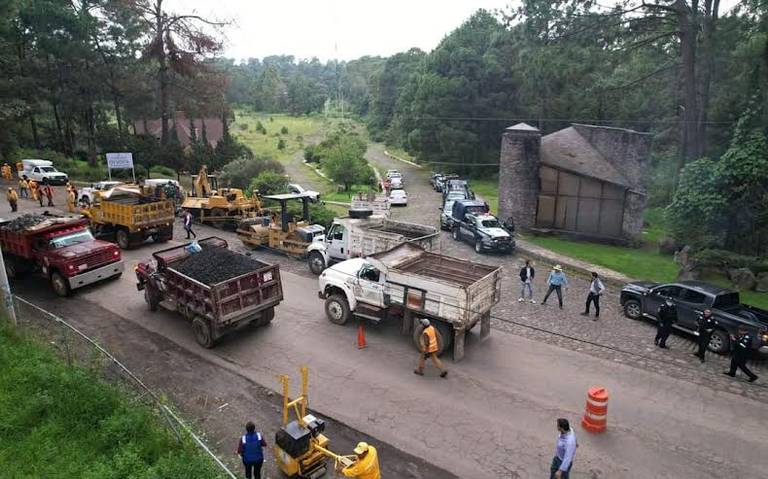 Obras viales provocan caos en Valle de Bravo