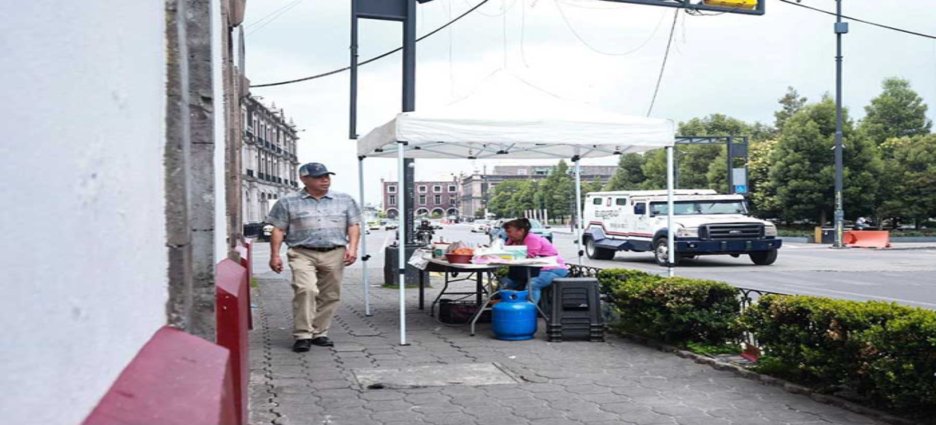 Piden detener instalación de comercio informal en Toluca